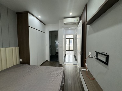 Cho thuê nguyên căn 5 phòng ngủ giá 32tr tại Vinhomes Marina 9
