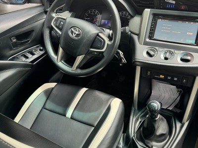 Cần bán xe Innova 7 chỗ, số sàn, sản xuất 12/ 2017  cuối 2017 đầu 2018 0