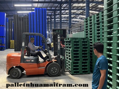 Pallet nhựa Vĩnh Long trong chuỗi cung ứng vùng Tây Nam Bộ 9