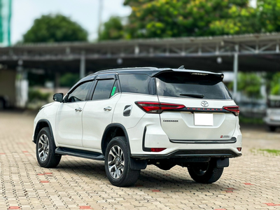 Toyota Fortuner Legender 2.4G 4x2 AT sx 2020 2