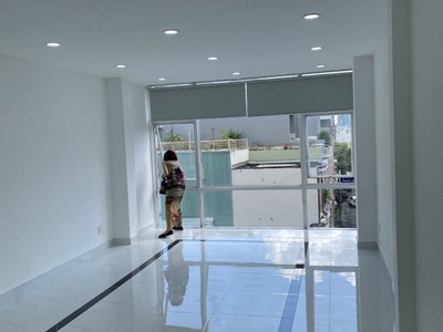 Cho thuê nhà 2 mặt tiền trước sau, kd đa ngành nghề đường 45, phường 6, 3