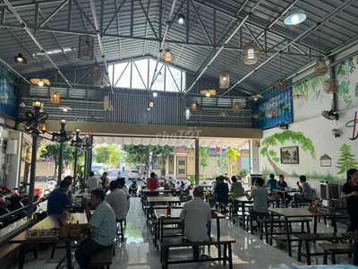Sang quán ăn ngay trung tâm Quận Tân Bình - mặt bằng 250m2 2