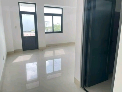 Cho thuê nhà hoàn thiện , lô a7 - đường số 5 đường hai chiều khu đô thị tây bắc 2