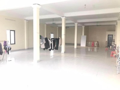 Cần cho thuê mặt bằng địa chỉ : đường 10, khu công nghiệp hoàng long 1