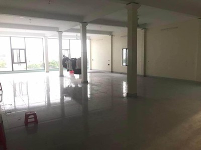 Cần cho thuê mặt bằng địa chỉ : đường 10, khu công nghiệp hoàng long 2