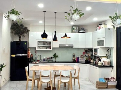 Cho thuê căn hộ chung cư 2pn tại một không gian sống tiện nghi và tận hưởng tầm nhìn tuyệt đẹp ra 2