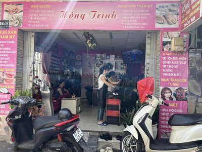 Cần sang tiệm tóc nail mi dọn vào là lm ngay tiệm hoạt động đc 4 năm 3