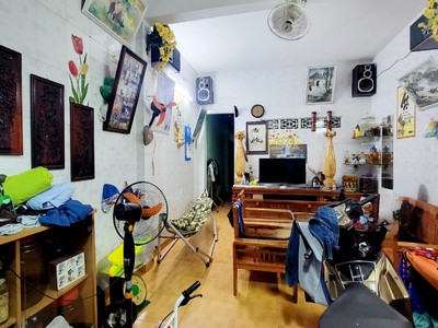 Bán nhà kiệt chế lan viên, diện tích lớn 202m2, 2 tầng kèm dãy trọ, giá chỉ 8.95 0