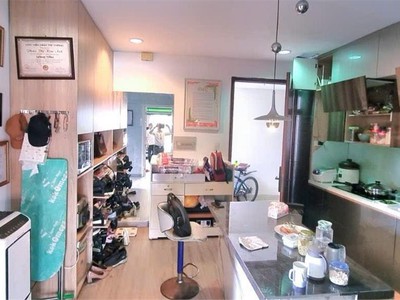 Chủ nhà cần ra gấp trong tháng giảm sốc tặng nội thất cc mặt đường võ văn kiệt 1