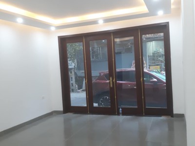 Cho thuê nhà mới xây - thang máy - ô tô Mỗ Lao, Hà Đông 70m x 5T giá 30tr 2