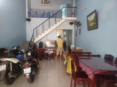 Tt hải châu nhà 2 tầng gác xép đúc ở ngày. dt 79m2 giá 5.5 tỷ 2