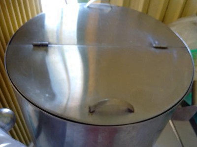 Cần sang quán 2 mặt tiền, gấp và gấp, 6tr/1 tháng, cọc 1 tháng dĩ an bình dương. 2