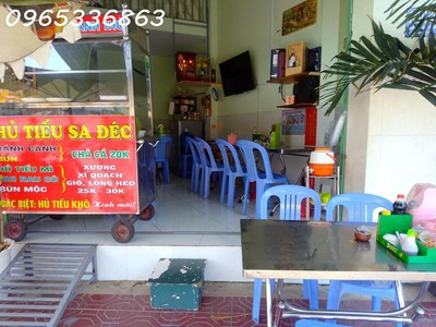 Cần sang quán 2 mặt tiền, gấp và gấp, 6tr/1 tháng, cọc 1 tháng dĩ an bình dương. 0