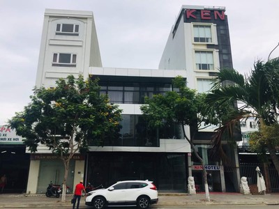 Cho thuê mặt bằng đường hồ xuân hương ngang 10m - ngũ hành sơn  khu du lịch , đông du khách trung 0