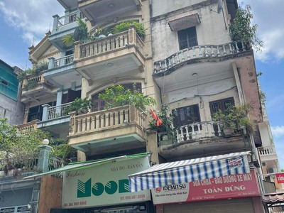 Cho thuê nhà chính chủ ở số 365 Thụy Khuê, Tây Hồ 0