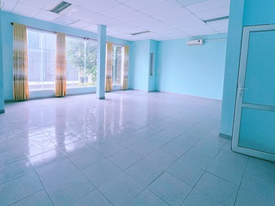 Cho thuê mặt bằng nguyễn duy hiệu ngang 8m 3