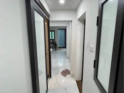Tập thể tầng 1 phố tân mai, hoàng mai, 75m2, 2 ngủ, 1 vs, sân để xe riêng, giá chỉ 2.45 tỷ, lh 1