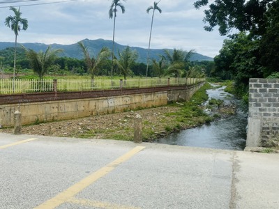 Lô đất nghỉ dưỡng view triệu đô 3 mặt bám đường một mặt bám suối. ko có lô thứ 2 ạ 2