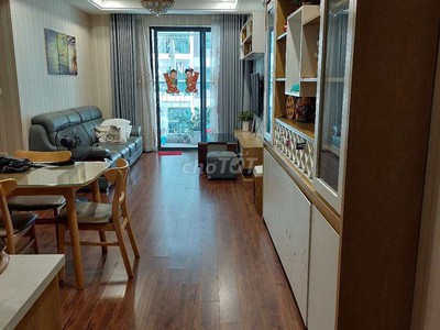 Cho thuê căn góc chung cư Sky Central 176 Đường Định Công, full đồ, có lot ô tô 0