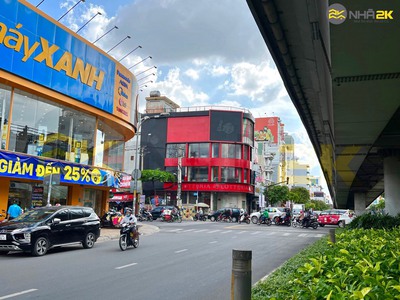 Góc 2mt 165 cộng hoà - hoàng hoa thám, q. tân bình 0