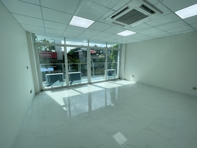 Cho thuê mặt bằng tầng 6 mặt phố Lạc Long Quân 2