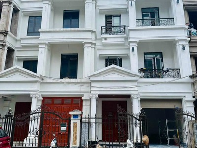 Bán liền kề Đại Mỗ sổ đỏ 100m2 chỉ 112tr/m2 đất đường ô tô tránh đường quy hoạch 40m 2