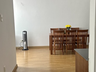 Cho Thuê CHCC Khánh Hội 3 Quận 4 : 2Pn, 2 tollet, full NT 3