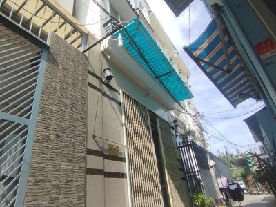 Xe hơi cách 20m - quận 7 - nhà 2 tầng - ngang gần 5m rộng rãi - huỳnh tấn phát - f. phú mỹ 0