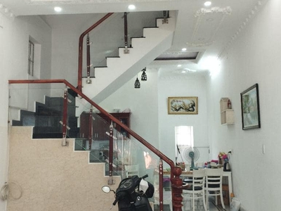 Xe hơi cách 20m - quận 7 - nhà 2 tầng - ngang gần 5m rộng rãi - huỳnh tấn phát - f. phú mỹ 1