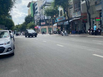 Bán gấp  nhà 2 mặt tiền kd trịnh hoài đức q5  5-8.6x15  5tầng,nhỉnh 44tỷ 1