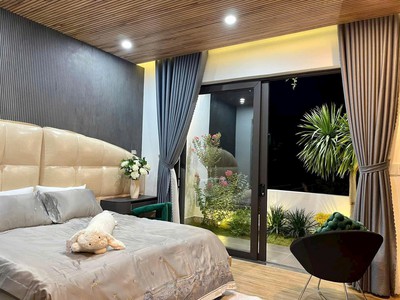 Bán nhà 3 tầng thiết kế sang trọng mặt tiền đường nguyễn thuý 1