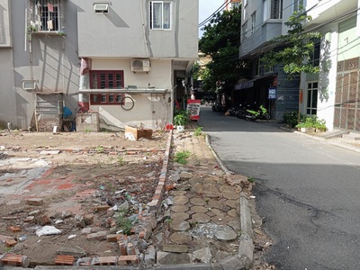 Bán đất phố trung dương, kiêu kỵ. 48m2   mt 4,2m   3,9 tỷ. ô tô thông, kinh doanh. 0