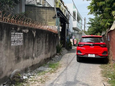 Nhà hẻm quang trung thị trấn hóc môn 64m2 2 tầng 0