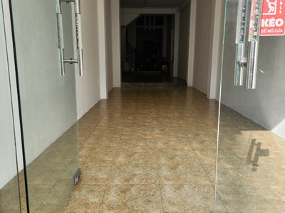 Cho thuê mặt bằng 60m2 mặt tiền Hồ Hảo Hớn, P. Cô Giang Q1 0