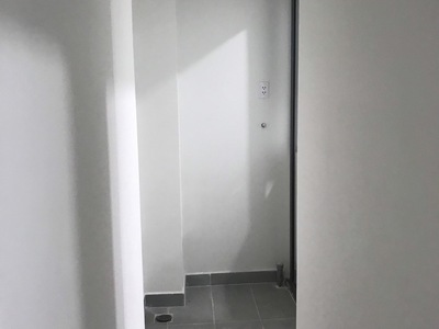 Cho Thuê căn hộ Him Lam Phú An  69m2, 2PN,2WC  Rèm, Bếp Từ, Máy Nước Nóng Giá 9 Triệu/Tháng . LH 093 10