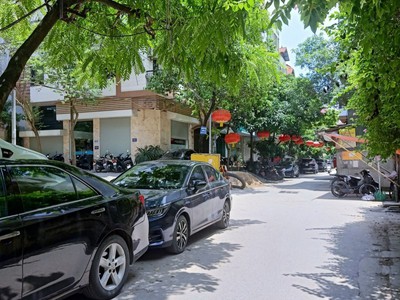 Bán nhà Lạc Long Quân, Cầu giấy. 63m2 MT 6.8 giá 11.5 tỷ 2