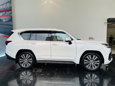 Lexus Lx600 - Đặt Cọc Sớm - Giao Xe Sớm 1