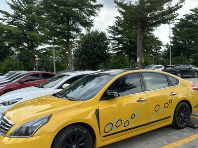 Em cần bán xe nissan teana 255 triệu. 4