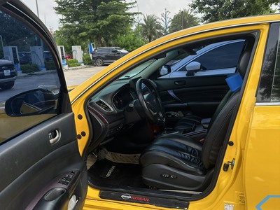 Em cần bán xe nissan teana 255 triệu. 5