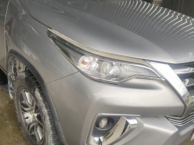 Fortuner mẫu mới đăng ký lần đầu tháng 2/2017 năm sản xuất 2016 màu bạc, số sàn máy dầu 0