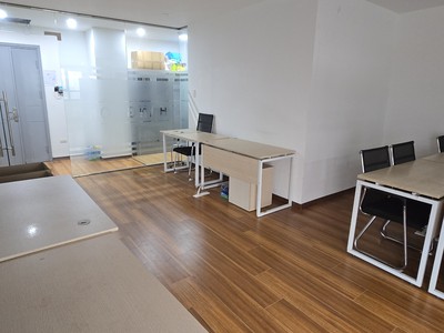 Văn phòng view đẹp tại Chung cư Elips 110 Trần Phú 3