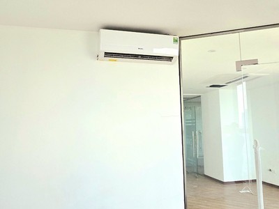 Văn phòng view đẹp tại Chung cư Elips 110 Trần Phú 7