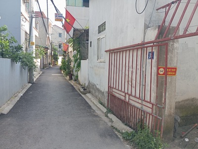 Bán đất an đào, gia lâm. 30m2   mt 5m   2,28 tỷ. phân lô, sát phố. 0