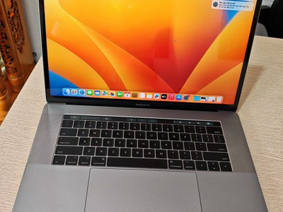 Macbook Pro 15 inch 2017 core i7 16GB 1TB GIAO LƯU 1