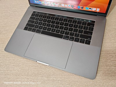 Macbook Pro 15 inch 2017 core i7 16GB 1TB GIAO LƯU 2