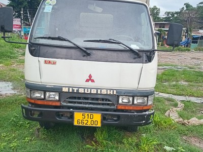 Chính chủ bán xe tải MITSUBISHI sản xuất năm 2004 0