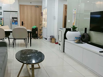 Chủ nhà ngộp bank bán nhanh căn emerald celadon city 63m2 2pn, full nt, giá 3.14 tỷ 0