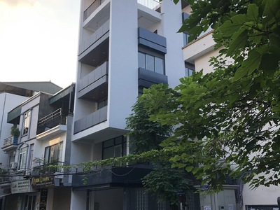Cho thuê nhà phù hợp làm siêu thị,văn phòng,để ở ngõ 154/39 ngọc lâm ,long biên 1