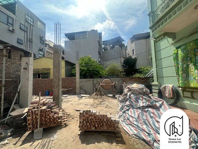 Nhà đẹp bồ đề long biên oto vào hướng tây bắc 72m xây 5 tầng thang máy mặt: 4.4m 11 tỷ 9 0