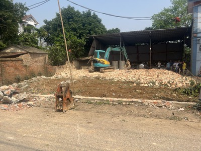 Giá chỉ nhỉnh tỷ dt 667 m khuôn thửa đệp vị trí đất mật dường nhựa 2